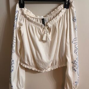 Divided Cream Blouse with Blue Floral Embroidery